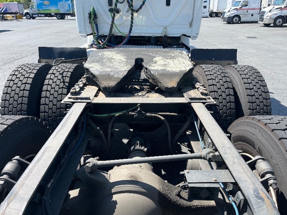 Day Cab Tractor-Heavy Duty Tractors-Freightliner-2019-Cascadia 11364ST-Winston Salem-NC-314,687\n\t\tmiles-$ 46,500 - Image 5