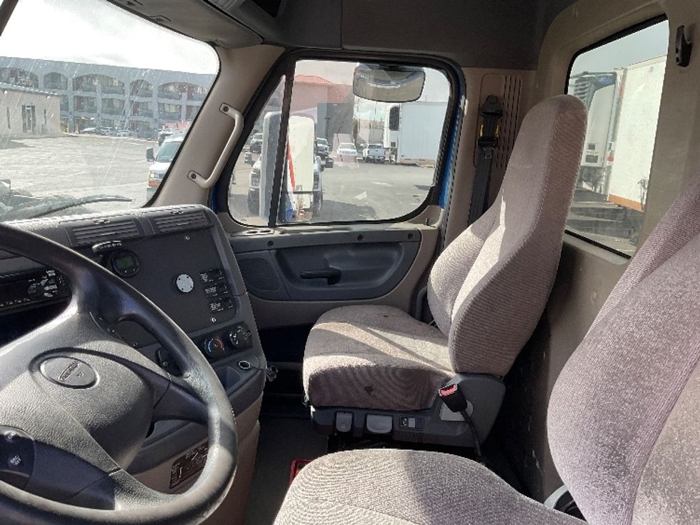 Day Cab Tractor-Heavy Duty Tractors-Freightliner-2019-Cascadia 12542ST-Albuquerque-NM-442,144\n\t\tmiles-$ 28,000 - Image 10