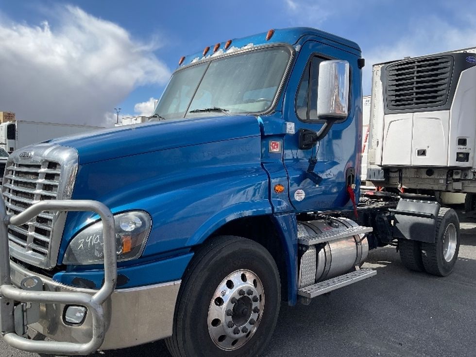 Day Cab Tractor-Heavy Duty Tractors-Freightliner-2019-Cascadia 12542ST-Albuquerque-NM-442,144\n\t\tmiles-$ 28,000 - Image 3