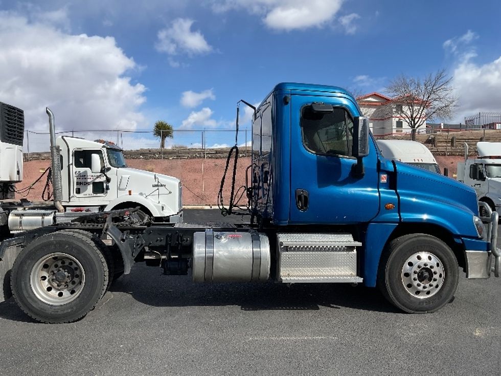Day Cab Tractor-Heavy Duty Tractors-Freightliner-2019-Cascadia 12542ST-Albuquerque-NM-442,144\n\t\tmiles-$ 28,000 - Image 8