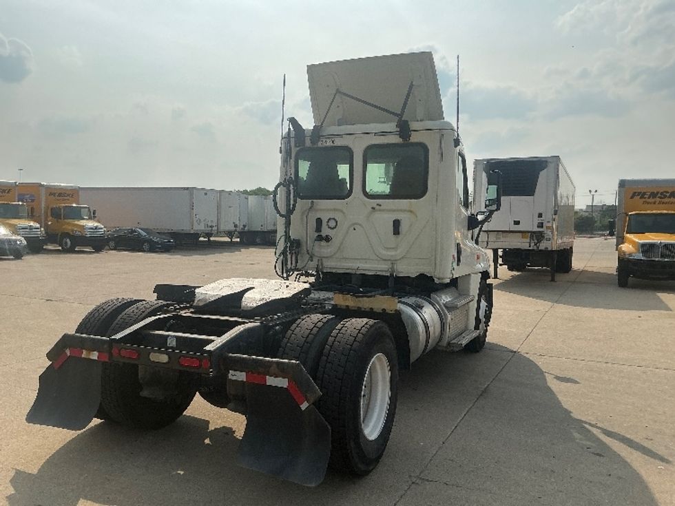 Day Cab Tractor-Heavy Duty Tractors-Freightliner-2019-Cascadia 12542ST-Allen Park-MI-261,061\n\t\tmiles-$ 37,000 - Image 7