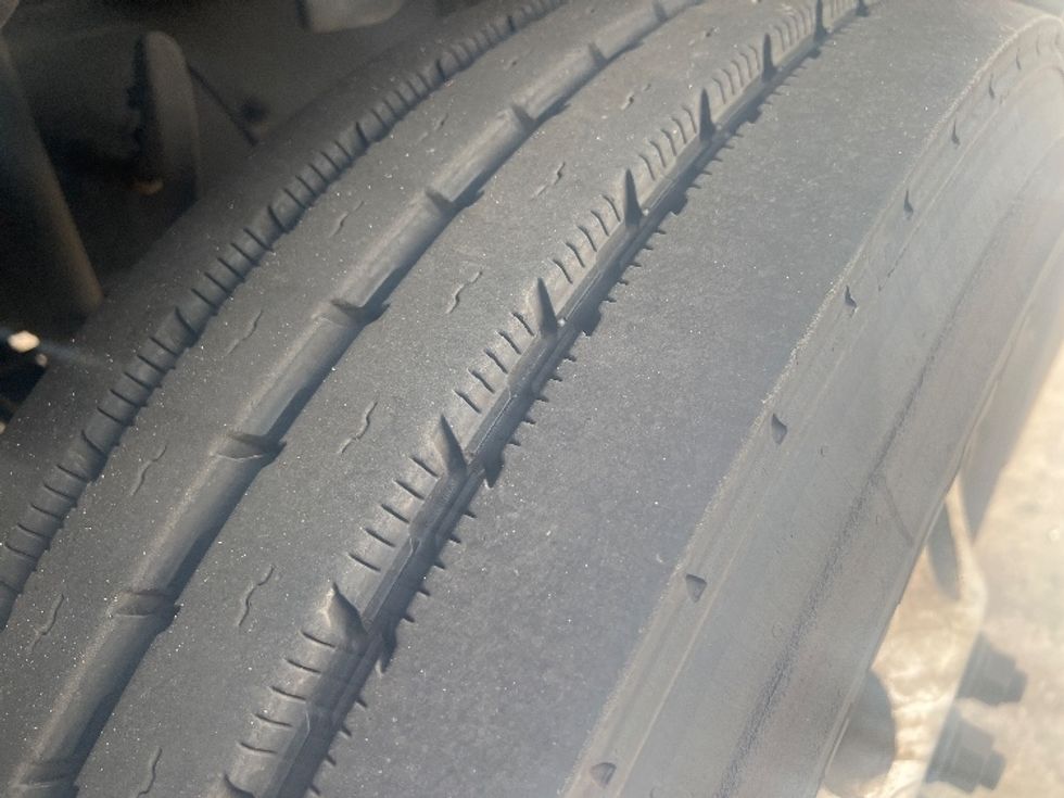 Day Cab Tractor-Heavy Duty Tractors-Freightliner-2019-Cascadia 12542ST-Allen Park-MI-363,975\n\t\tmiles-$ 33,250 - Image 16