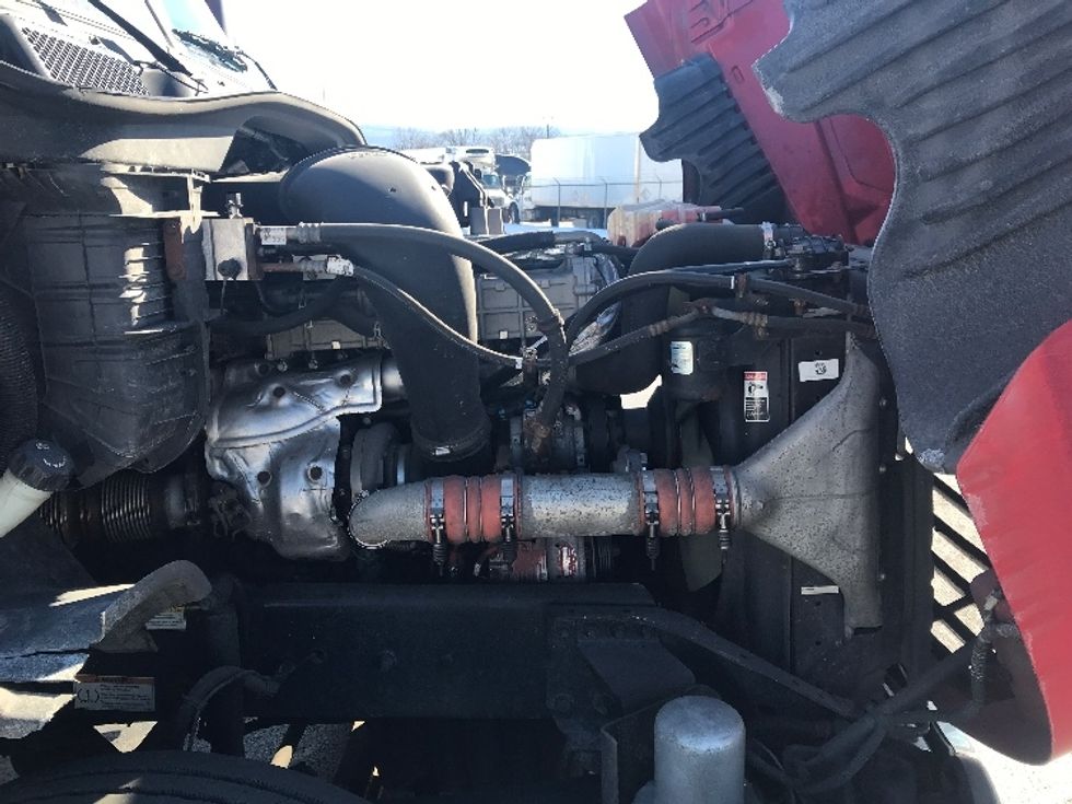 Day Cab Tractor-Heavy Duty Tractors-Freightliner-2019-Cascadia 12542ST-Allentown-PA-342,269\n\t\tmiles-$ 26,000 - Image 15