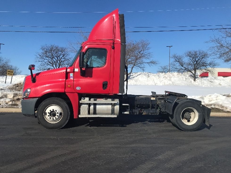 Day Cab Tractor-Heavy Duty Tractors-Freightliner-2019-Cascadia 12542ST-Allentown-PA-342,269\n\t\tmiles-$ 26,000 - Image 4