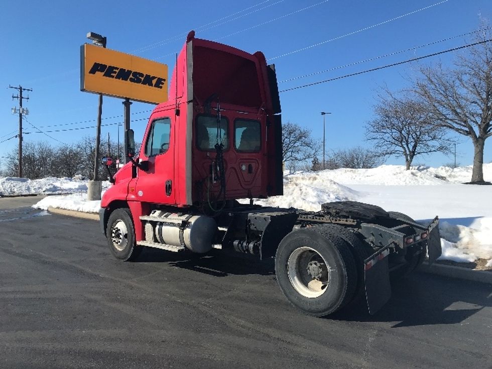 Day Cab Tractor-Heavy Duty Tractors-Freightliner-2019-Cascadia 12542ST-Allentown-PA-342,269\n\t\tmiles-$ 26,000 - Image 5