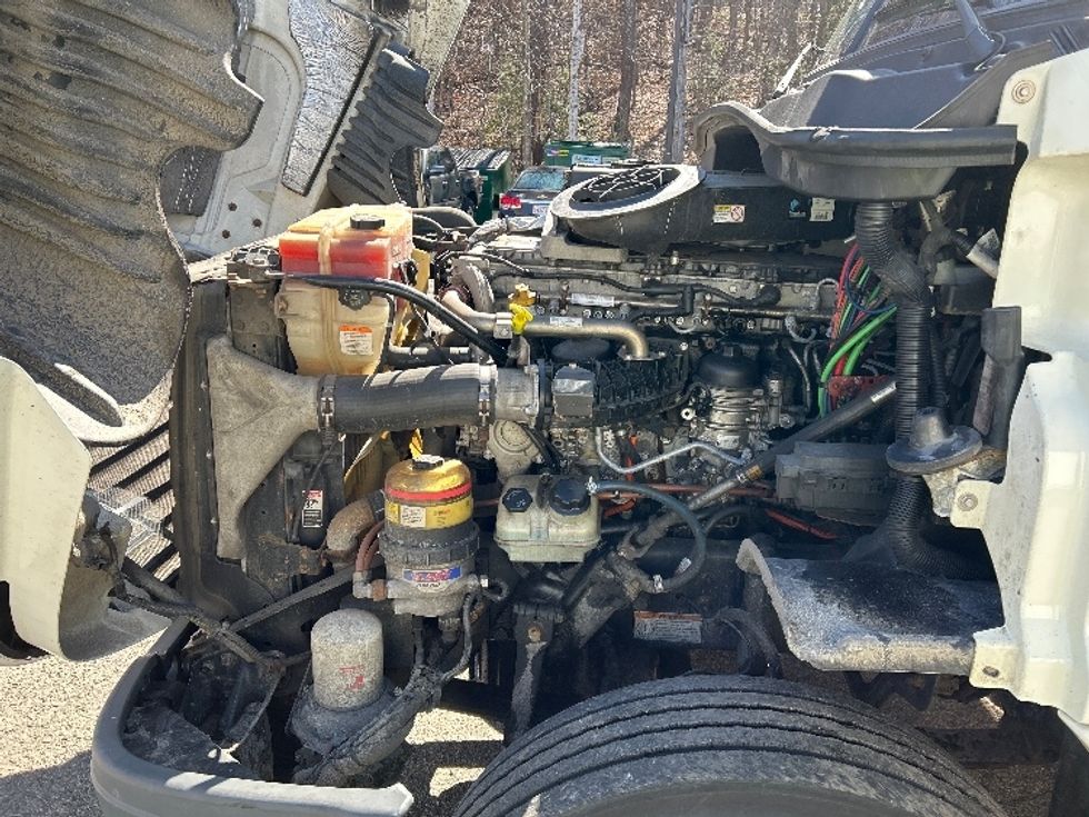 Day Cab Tractor-Heavy Duty Tractors-Freightliner-2019-Cascadia 12542ST-Auburn-MA-280,800\n\t\tmiles-$ 28,750 - Image 16