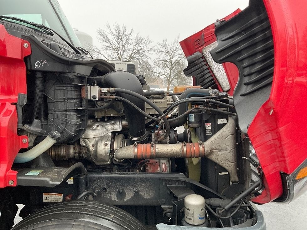 Day Cab Tractor-Heavy Duty Tractors-Freightliner-2019-Cascadia 12542ST-Bethlehem-PA-302,293\n\t\tmiles-$ 27,500 - Image 15