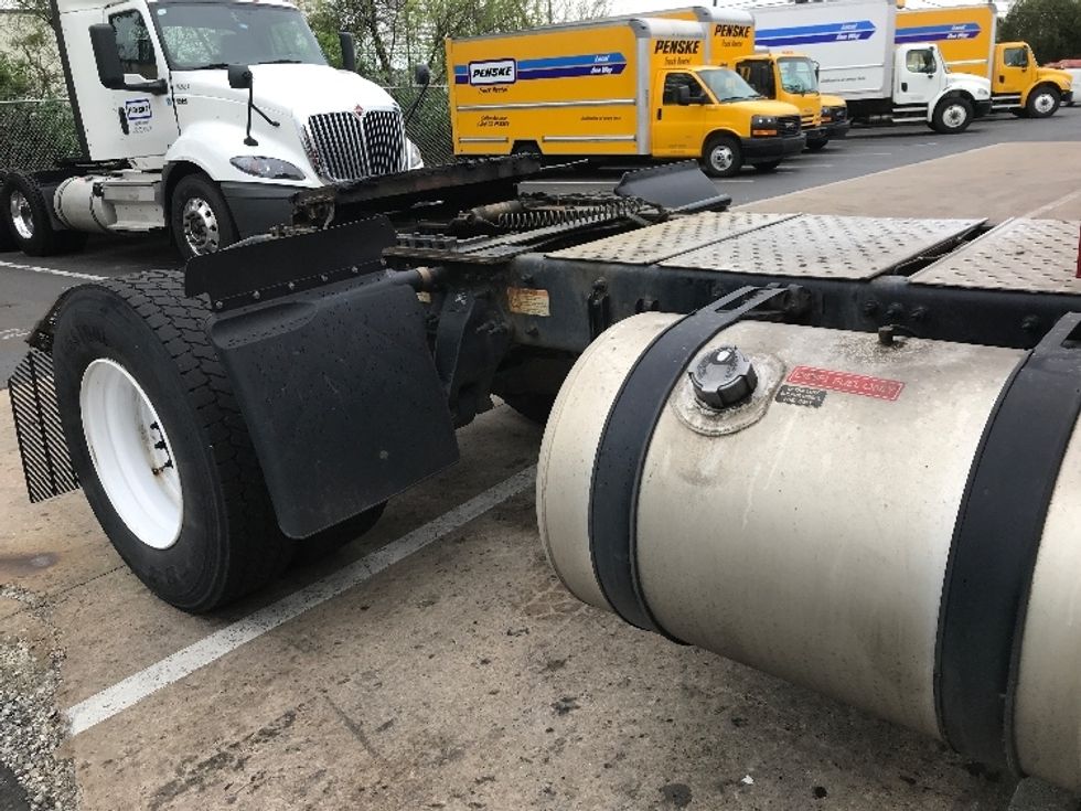 Day Cab Tractor-Heavy Duty Tractors-Freightliner-2019-Cascadia 12542ST-Bethlehem-PA-302,293\n\t\tmiles-$ 27,500 - Image 18