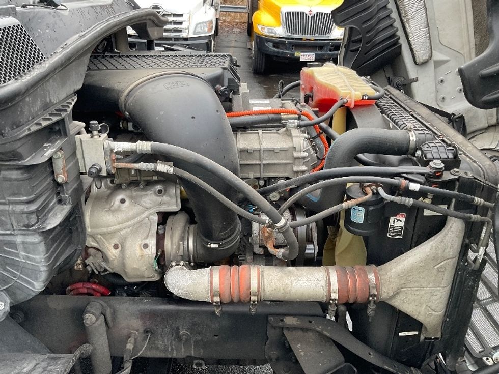 Day Cab Tractor-Heavy Duty Tractors-Freightliner-2019-Cascadia 12542ST-Braintree-MA-506,382\n\t\tmiles-$ 30,750 - Image 15