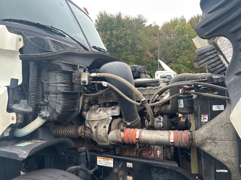 Day Cab Tractor-Heavy Duty Tractors-Freightliner-2019-Cascadia 12542ST-Burlington-NJ-260,839\n\t\tmiles-$ 37,750 - Image 15