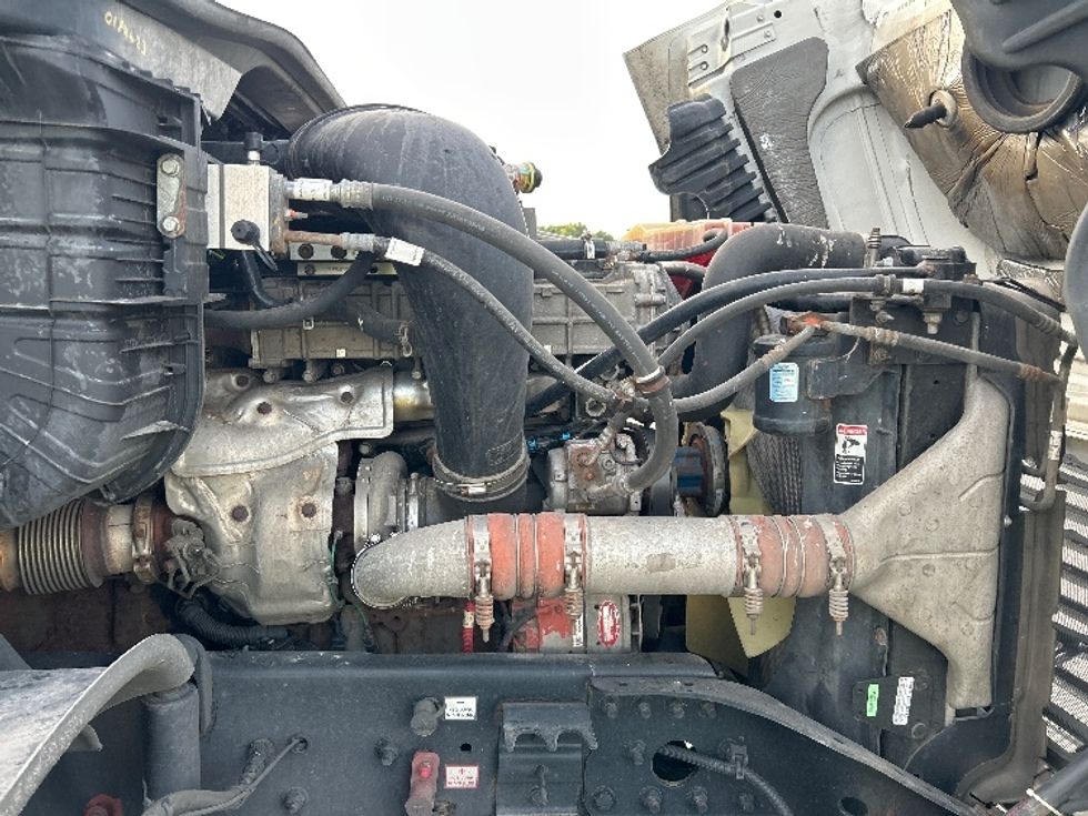 Day Cab Tractor-Heavy Duty Tractors-Freightliner-2019-Cascadia 12542ST-Byron Center-MI-546,354\n\t\tmiles-$ 22,000 - Image 15