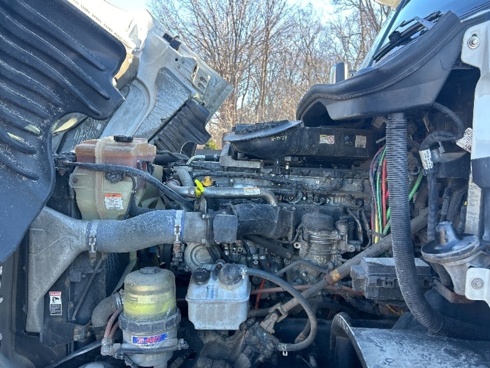 Day Cab Tractor-Heavy Duty Tractors-Freightliner-2019-Cascadia 12542ST-Byron Center-MI-547,987\n\t\tmiles-$ 20,000 - Image 16