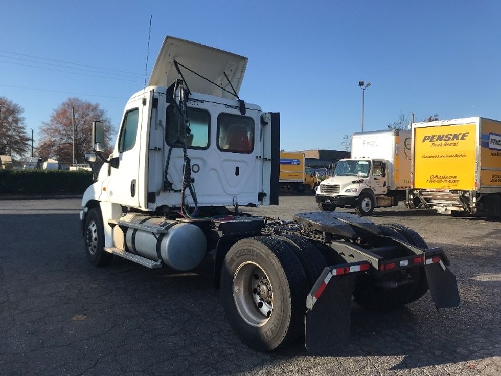 Day Cab Tractor-Heavy Duty Tractors-Freightliner-2019-Cascadia 12542ST-Charlotte-NC-459,222\n\t\tmiles-$ 39,500 - Image 5