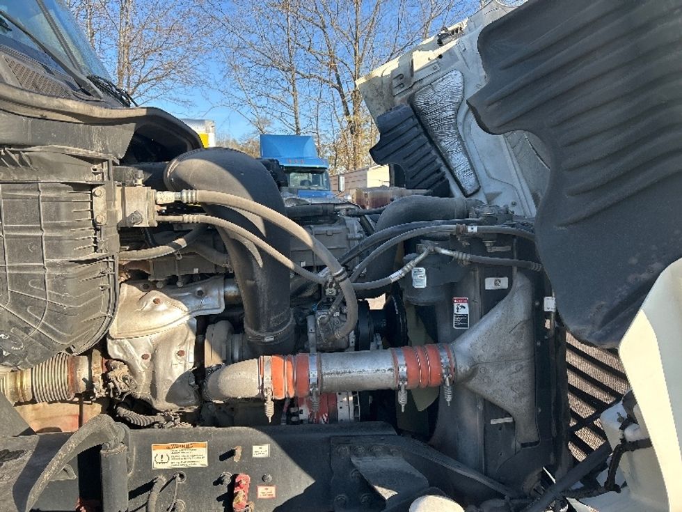 Day Cab Tractor-Heavy Duty Tractors-Freightliner-2019-Cascadia 12542ST-Cleveland-TN-408,679\n\t\tmiles-$ 34,500 - Image 15