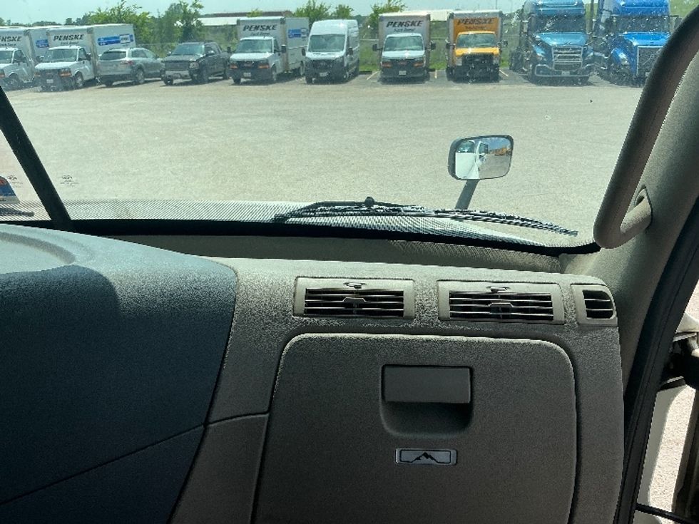 Day Cab Tractor-Heavy Duty Tractors-Freightliner-2019-Cascadia 12542ST-Dallas-TX-425,520\n\t\tmiles-$ 25,500 - Image 13
