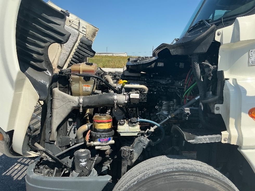 Day Cab Tractor-Heavy Duty Tractors-Freightliner-2019-Cascadia 12542ST-Dallas-TX-425,520\n\t\tmiles-$ 25,500 - Image 16