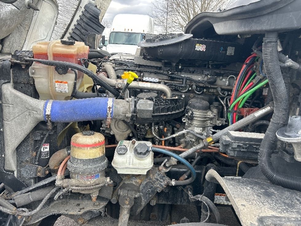 Day Cab Tractor-Heavy Duty Tractors-Freightliner-2019-Cascadia 12542ST-Dayton-OH-438,653\n\t\tmiles-$ 25,500 - Image 16