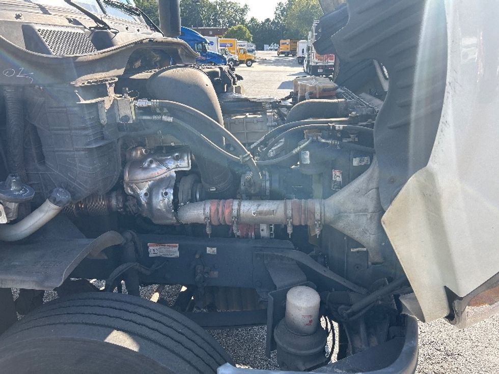 Day Cab Tractor-Heavy Duty Tractors-Freightliner-2019-Cascadia 12542ST-Duluth-GA-340,216\n\t\tmiles-$ 38,750 - Image 15