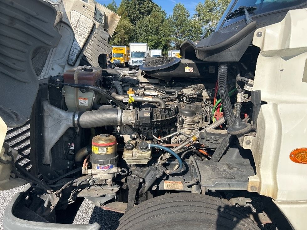 Day Cab Tractor-Heavy Duty Tractors-Freightliner-2019-Cascadia 12542ST-Duluth-GA-340,216\n\t\tmiles-$ 38,750 - Image 16