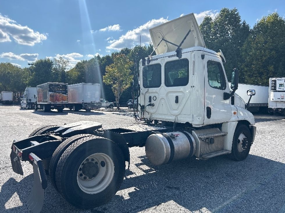 Day Cab Tractor-Heavy Duty Tractors-Freightliner-2019-Cascadia 12542ST-Duluth-GA-340,216\n\t\tmiles-$ 38,750 - Image 7