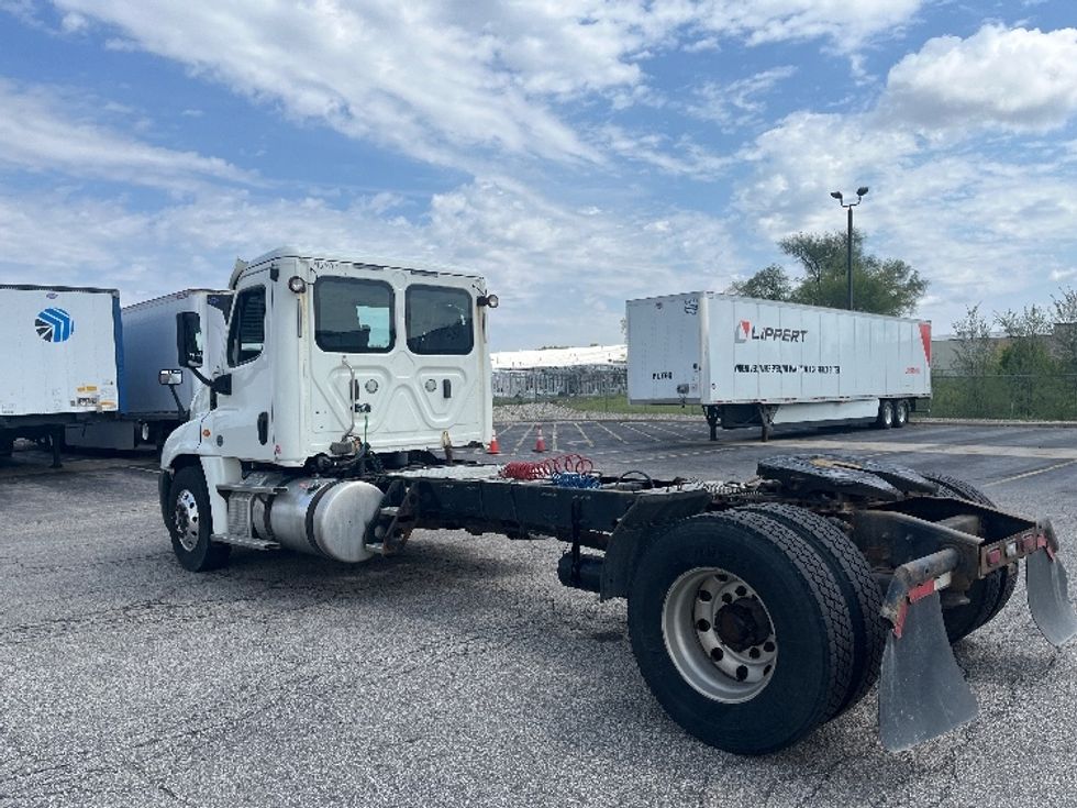 Day Cab Tractor-Heavy Duty Tractors-Freightliner-2019-Cascadia 12542ST-Elkhart-IN-394,832\n\t\tmiles-$ 30,000 - Image 5