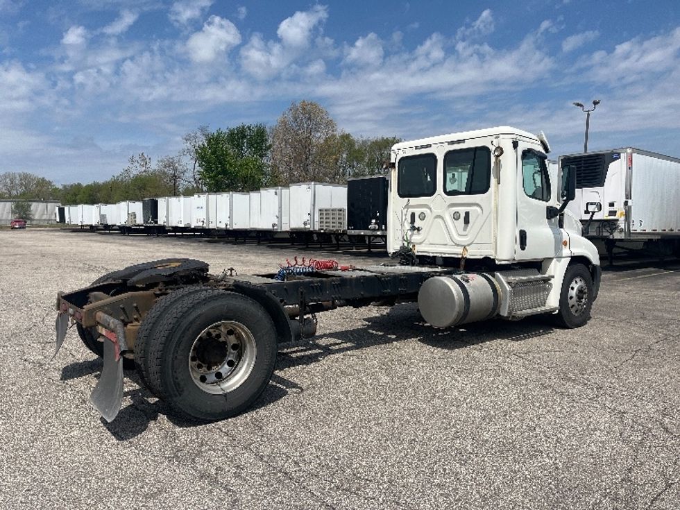 Day Cab Tractor-Heavy Duty Tractors-Freightliner-2019-Cascadia 12542ST-Elkhart-IN-394,832\n\t\tmiles-$ 30,000 - Image 7
