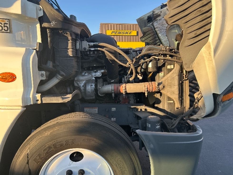 Day Cab Tractor-Heavy Duty Tractors-Freightliner-2019-Cascadia 12542ST-Fontana-CA-250,087\n\t\tmiles-$ 47,750 - Image 15