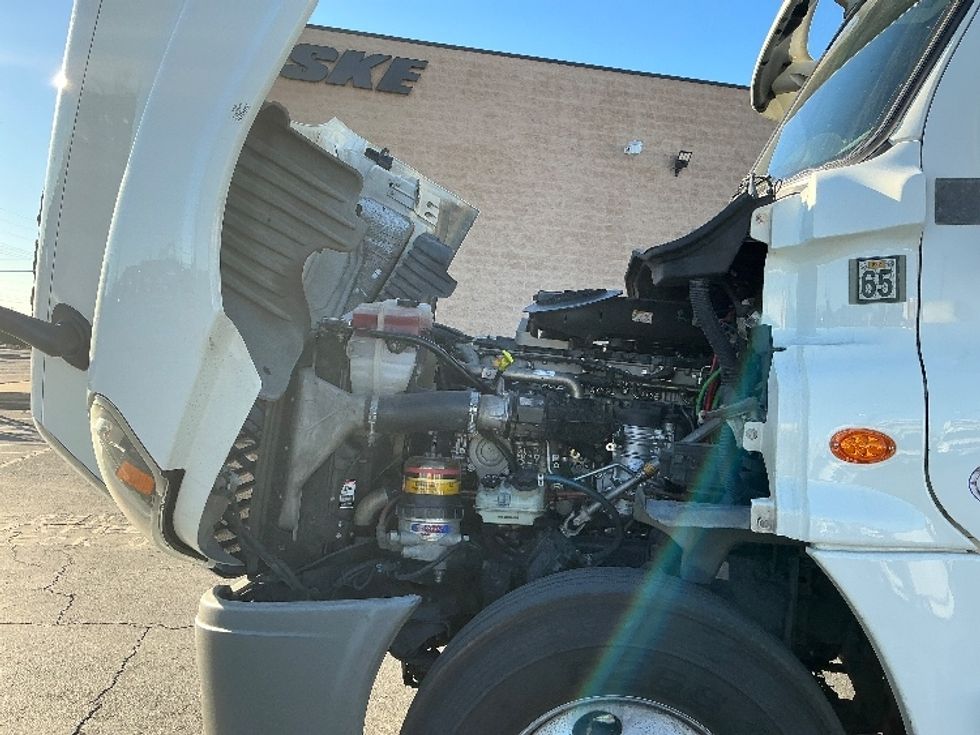 Day Cab Tractor-Heavy Duty Tractors-Freightliner-2019-Cascadia 12542ST-Fontana-CA-408,222\n\t\tmiles-$ 36,750 - Image 15