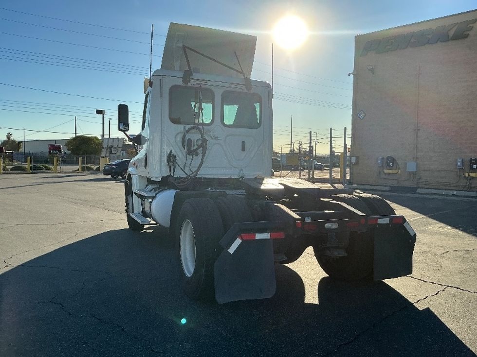 Day Cab Tractor-Heavy Duty Tractors-Freightliner-2019-Cascadia 12542ST-Fontana-CA-408,222\n\t\tmiles-$ 36,750 - Image 5