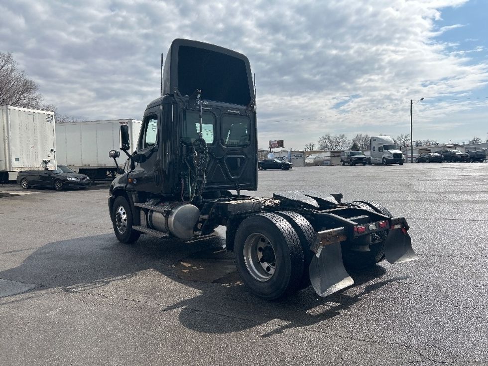 Day Cab Tractor-Heavy Duty Tractors-Freightliner-2019-Cascadia 12542ST-Fort Wayne-IN-429,800\n\t\tmiles-$ 26,250 - Image 5