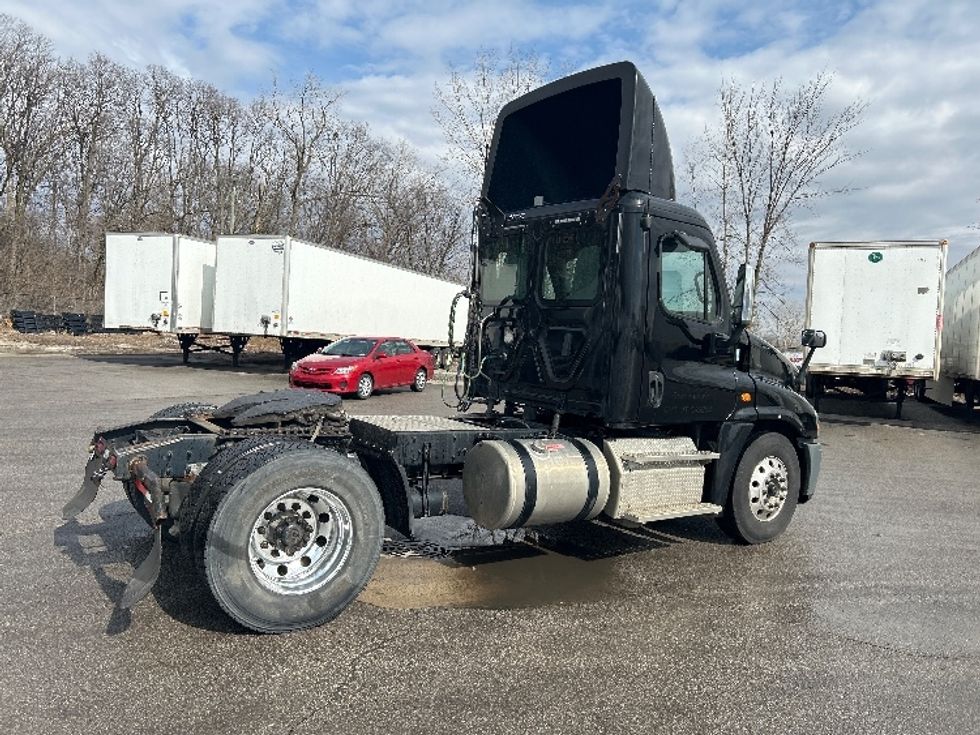 Day Cab Tractor-Heavy Duty Tractors-Freightliner-2019-Cascadia 12542ST-Fort Wayne-IN-429,800\n\t\tmiles-$ 26,250 - Image 7