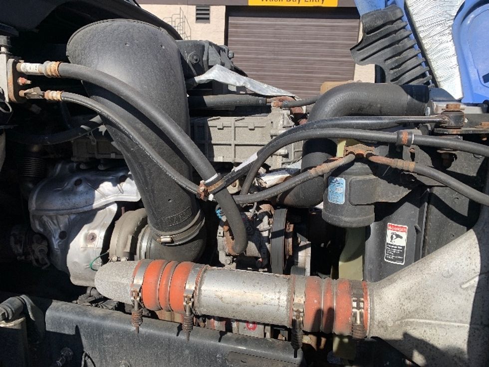 Day Cab Tractor-Heavy Duty Tractors-Freightliner-2019-Cascadia 12542ST-Franklin-MA-294,904\n\t\tmiles-$ 39,500 - Image 15