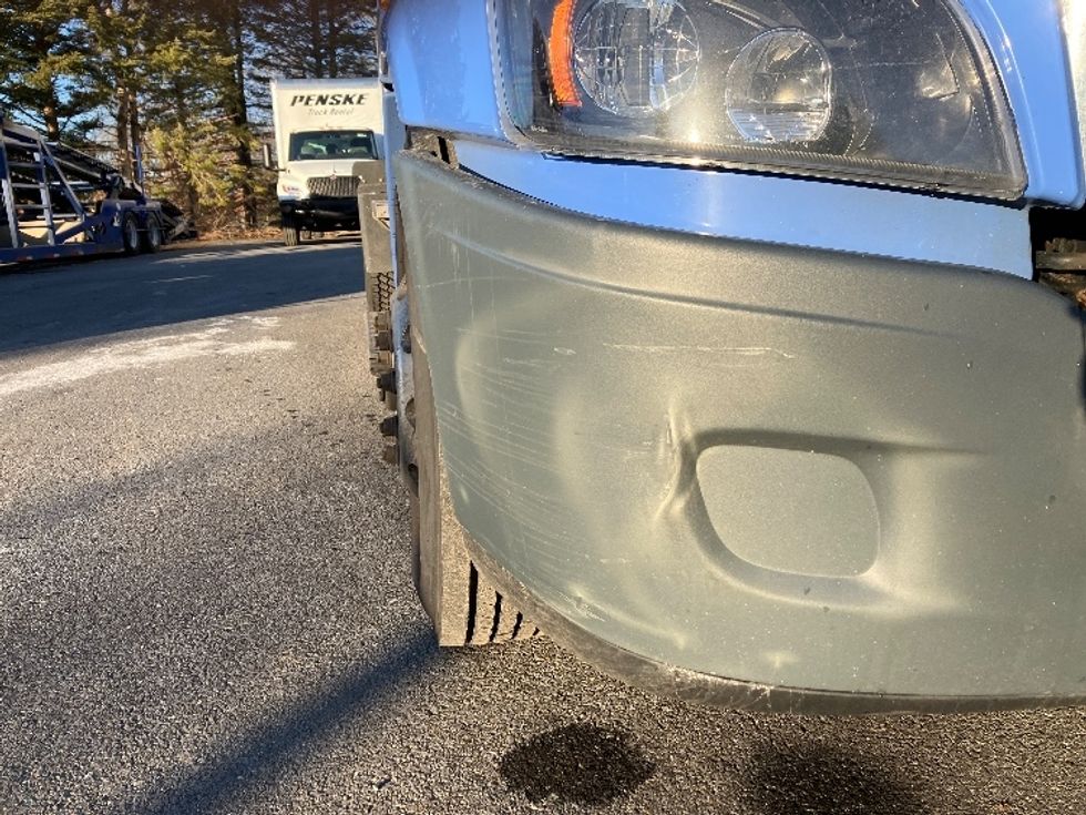 Day Cab Tractor-Heavy Duty Tractors-Freightliner-2019-Cascadia 12542ST-Franklin-MA-311,149\n\t\tmiles-$ 40,500 - Image 18