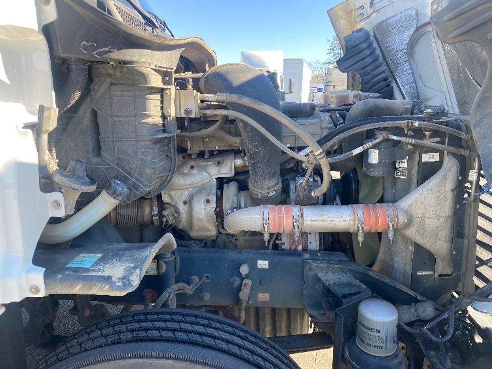 Day Cab Tractor-Heavy Duty Tractors-Freightliner-2019-Cascadia 12542ST-Greensboro-NC-482,124\n\t\tmiles-$ 35,250 - Image 13