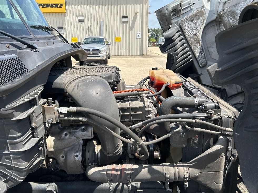 Day Cab Tractor-Heavy Duty Tractors-Freightliner-2019-Cascadia 12542ST-Hammond-LA-590,046\n\t\tmiles-$ 24,500 - Image 15