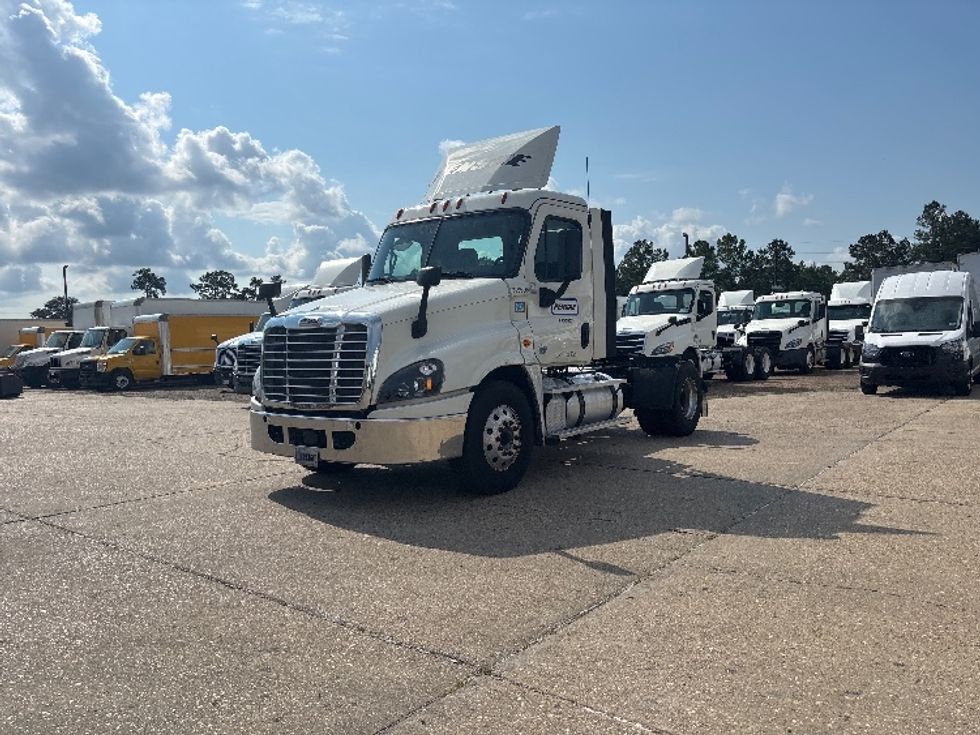 Day Cab Tractor-Heavy Duty Tractors-Freightliner-2019-Cascadia 12542ST-Hammond-LA-620,537\n\t\tmiles-$ 22,500 - Image 3