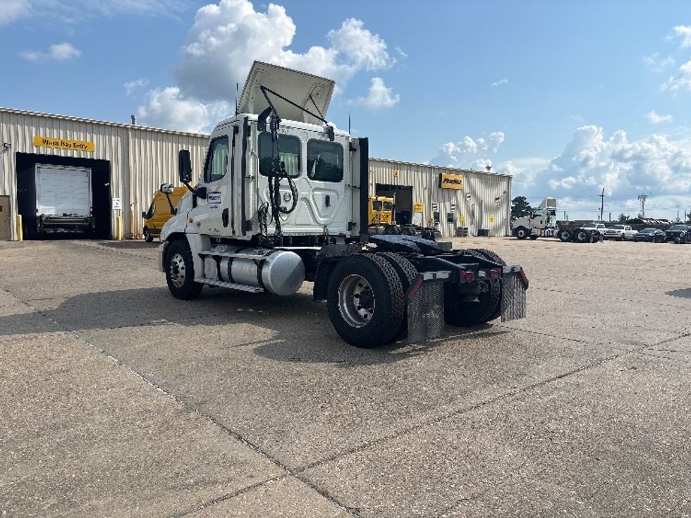 Day Cab Tractor-Heavy Duty Tractors-Freightliner-2019-Cascadia 12542ST-Hammond-LA-620,537\n\t\tmiles-$ 22,500 - Image 5
