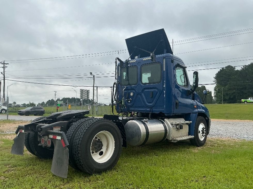 Day Cab Tractor-Heavy Duty Tractors-Freightliner-2019-Cascadia 12542ST-Hattiesburg-MS-179,399\n\t\tmiles-$ 29,000 - Image 7