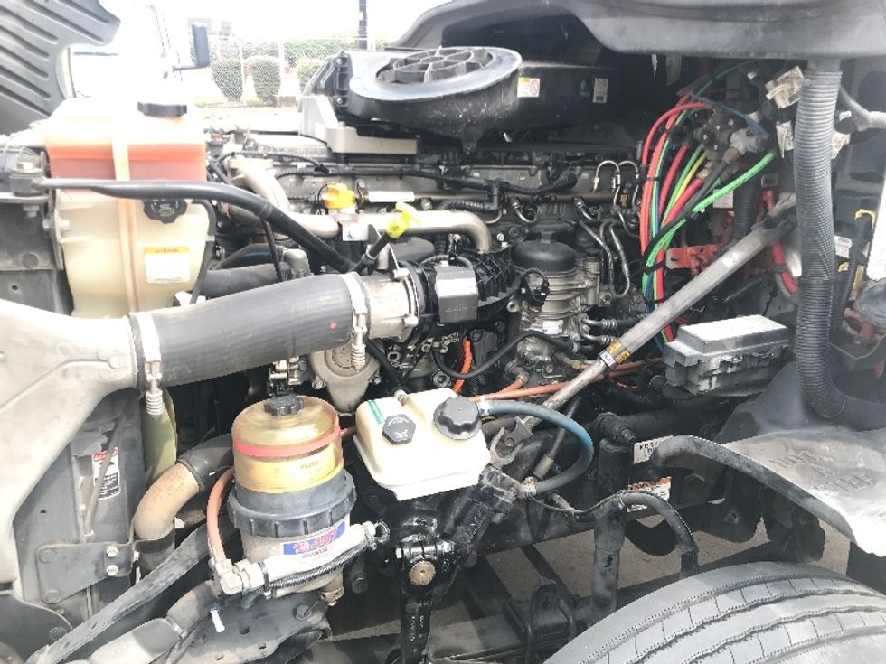 Day Cab Tractor-Heavy Duty Tractors-Freightliner-2019-Cascadia 12542ST-Houston-TX-143,047\n\t\tmiles-$ 44,250 - Image 16