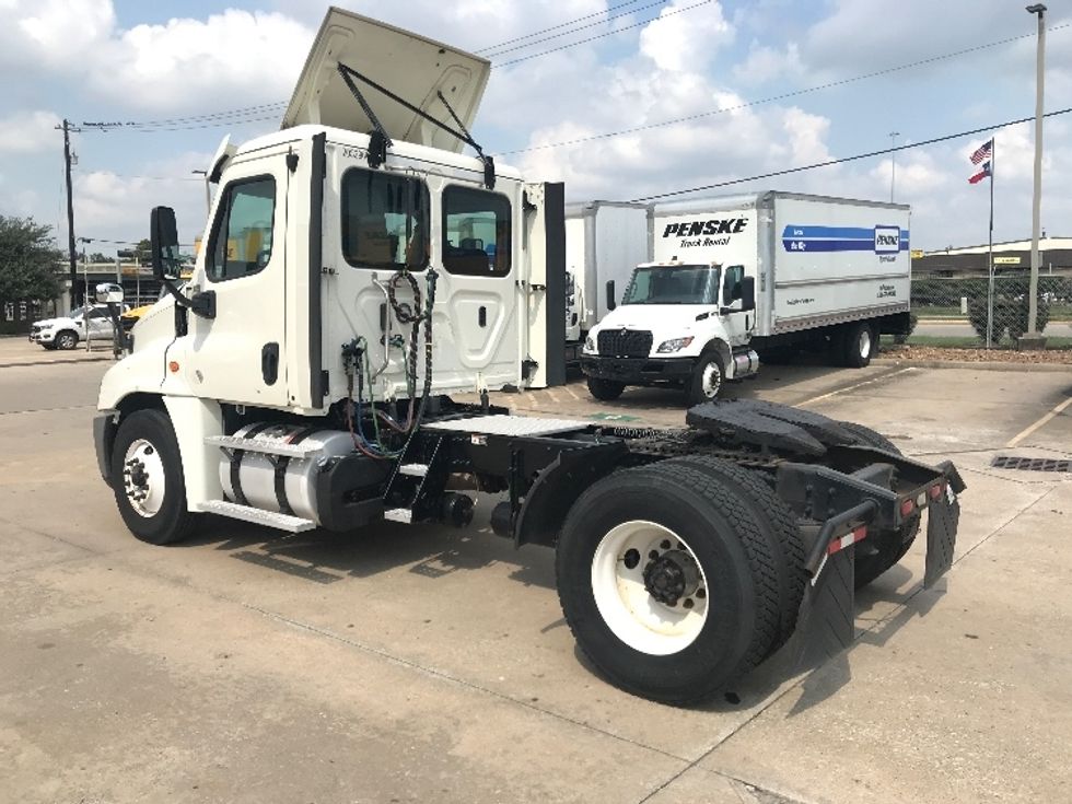Day Cab Tractor-Heavy Duty Tractors-Freightliner-2019-Cascadia 12542ST-Houston-TX-143,047\n\t\tmiles-$ 44,250 - Image 5