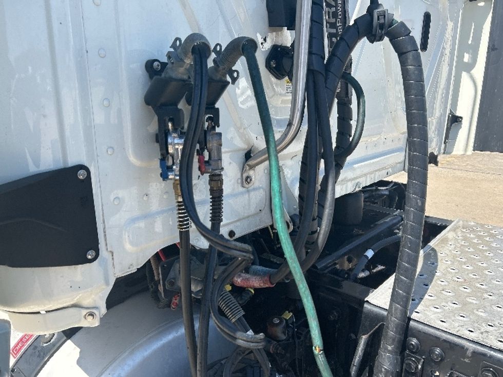 Day Cab Tractor-Heavy Duty Tractors-Freightliner-2019-Cascadia 12542ST-Houston-TX-78,784\n\t\tmiles-$ 36,500 - Image 18