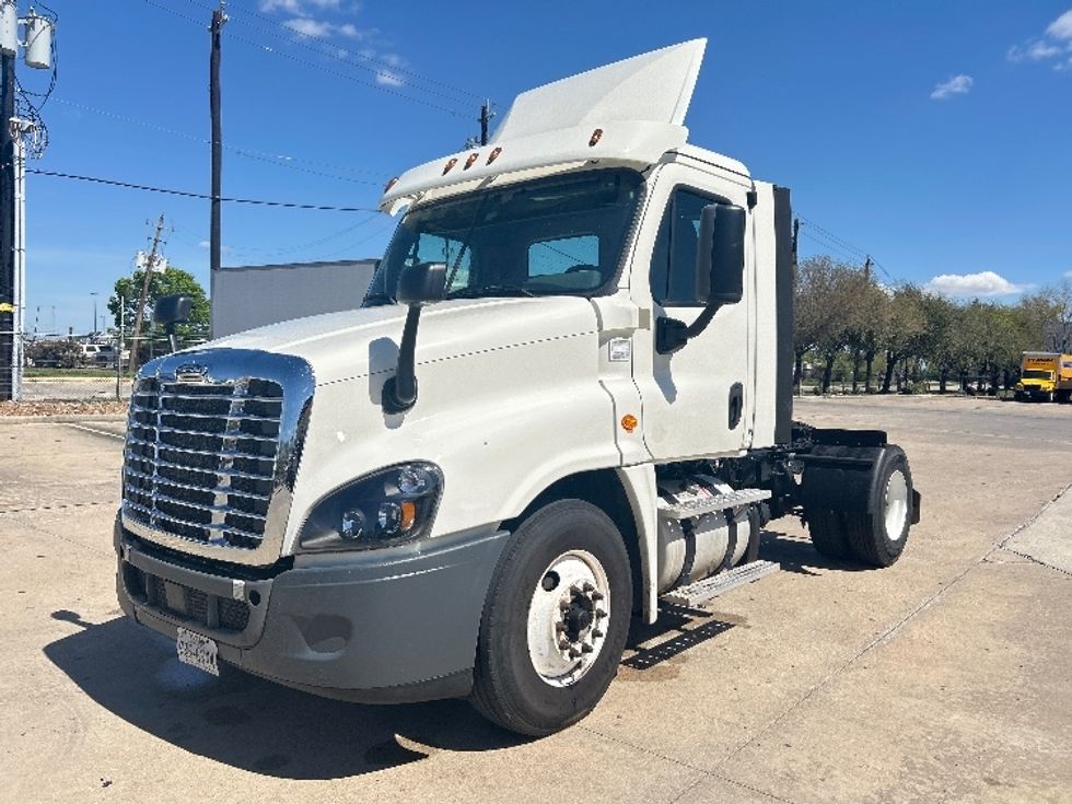 Day Cab Tractor-Heavy Duty Tractors-Freightliner-2019-Cascadia 12542ST-Houston-TX-78,784\n\t\tmiles-$ 36,500 - Image 3