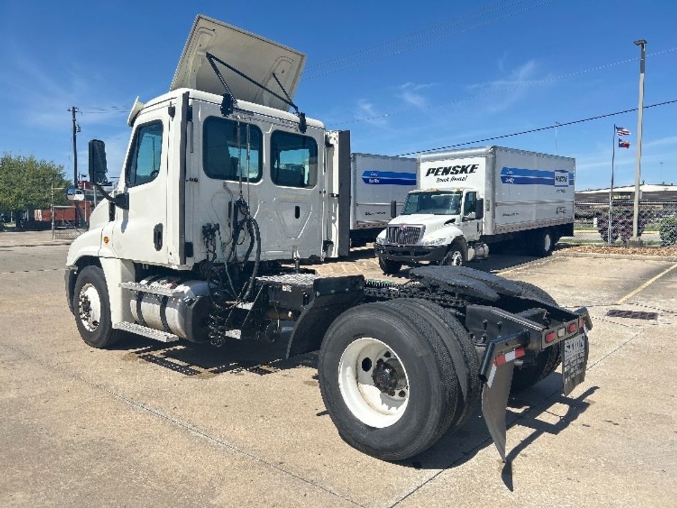 Day Cab Tractor-Heavy Duty Tractors-Freightliner-2019-Cascadia 12542ST-Houston-TX-78,784\n\t\tmiles-$ 36,500 - Image 5