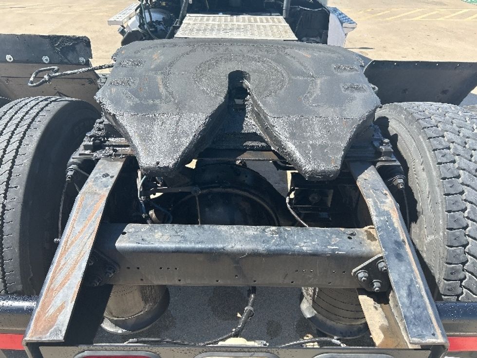 Day Cab Tractor-Heavy Duty Tractors-Freightliner-2019-Cascadia 12542ST-Houston-TX-78,784\n\t\tmiles-$ 36,500 - Image 6