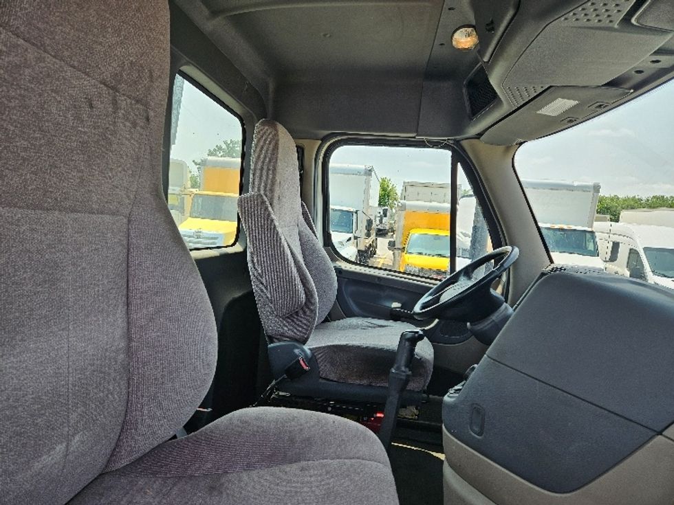 Day Cab Tractor-Heavy Duty Tractors-Freightliner-2019-Cascadia 12542ST-Indianapolis-IN-212,000\n\t\tmiles-$ 33,750 - Image 14