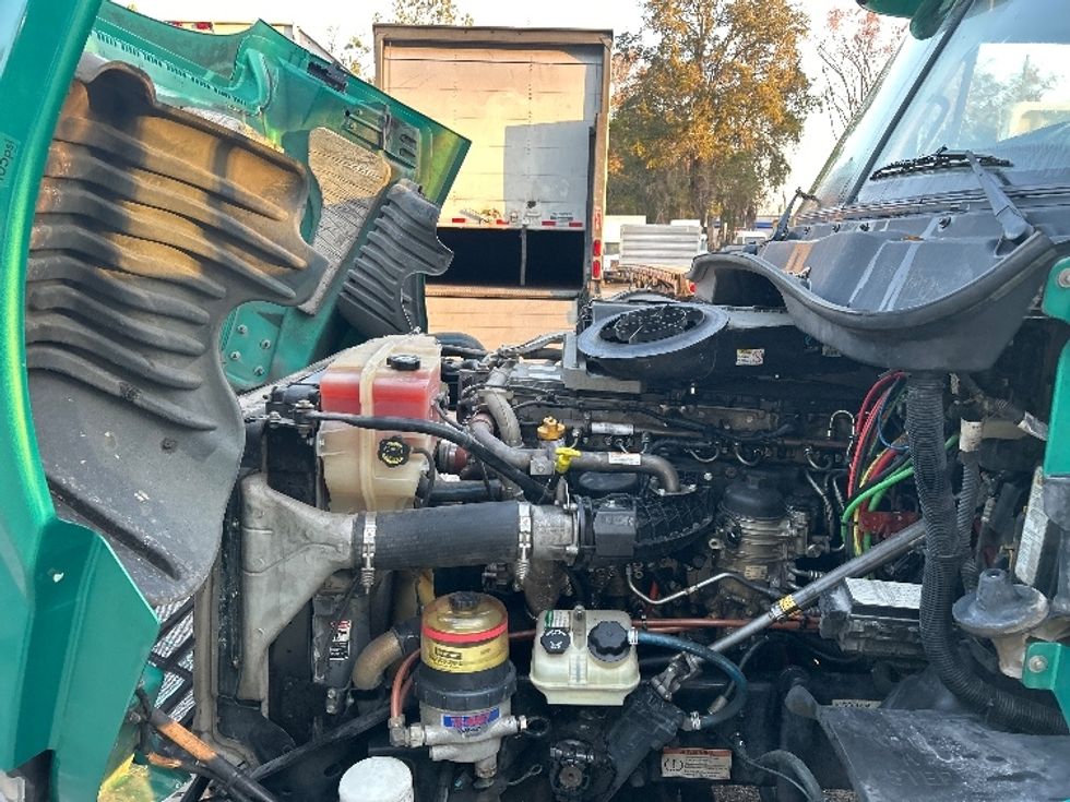 Day Cab Tractor-Heavy Duty Tractors-Freightliner-2019-Cascadia 12542ST-Jacksonville-FL-319,700\n\t\tmiles-$ 27,500 - Image 16