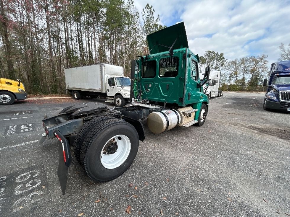 Day Cab Tractor-Heavy Duty Tractors-Freightliner-2019-Cascadia 12542ST-Jacksonville-FL-319,700\n\t\tmiles-$ 27,500 - Image 7
