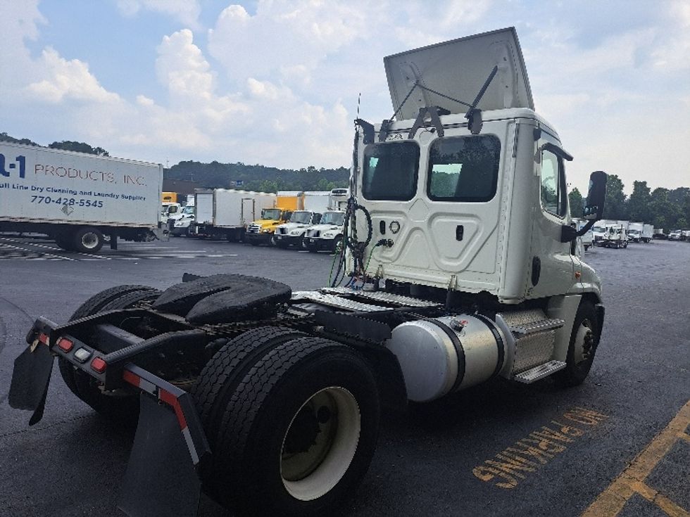 Day Cab Tractor-Heavy Duty Tractors-Freightliner-2019-Cascadia 12542ST-Jonesboro-GA-358,244\n\t\tmiles-$ 37,250 - Image 7