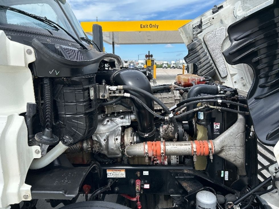 Day Cab Tractor-Heavy Duty Tractors-Freightliner-2019-Cascadia 12542ST-Katy-TX-422,815\n\t\tmiles-$ 33,500 - Image 15