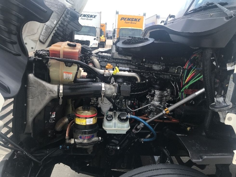 Day Cab Tractor-Heavy Duty Tractors-Freightliner-2019-Cascadia 12542ST-Katy-TX-434,502\n\t\tmiles-$ 33,000 - Image 16